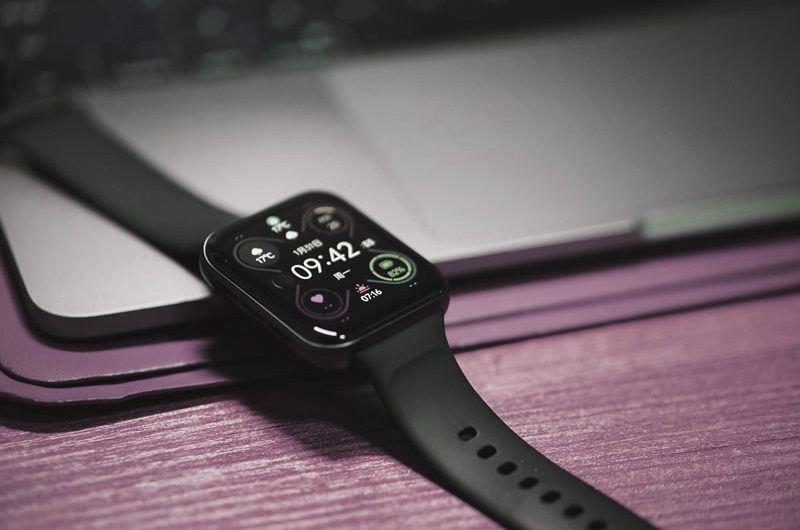 Мировые продажи смарт-часов упали впервые в истории: у Apple продажи рухнули, а у Xiaomi — взлетели