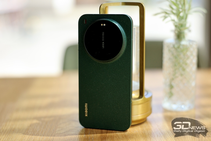Обзор смартфона Xiaomi 17 Ultra: человечный камерофон с настоящим зумом
