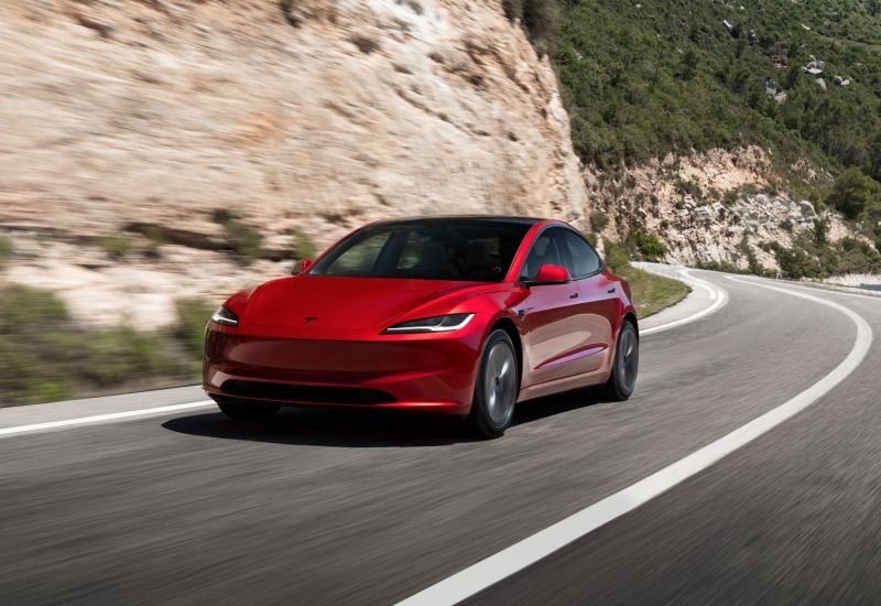 Tesla заподозрили в искажении данных о безопасности автопилота для европейских регуляторов